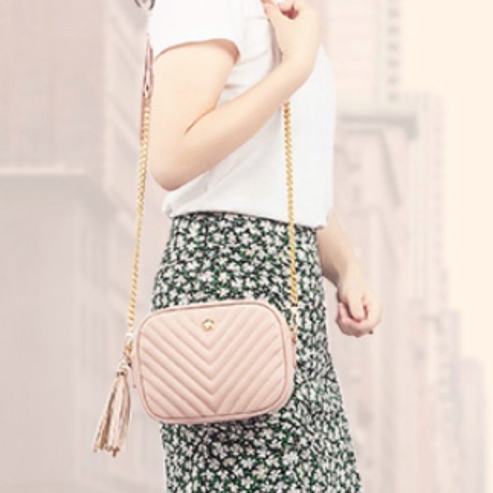 QUILTED Pale Pink Small Crossbody Clutch Purse Bag with 2 Straps Included NWOT - Picture 3 of 11